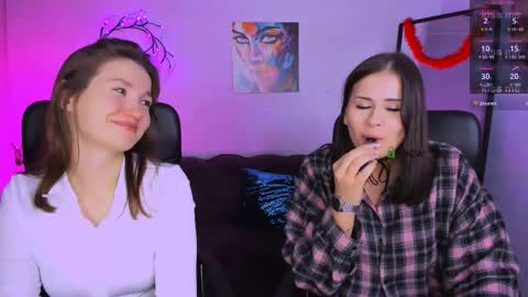 Helli online show from December 16, 8:15 pm