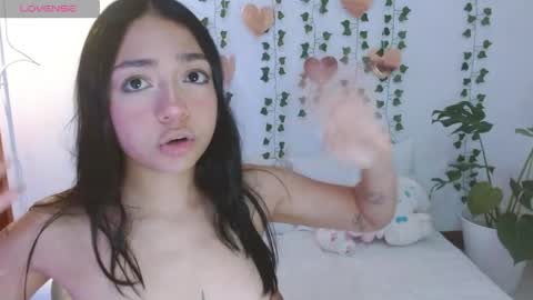 hellokitty_valery1 online show from April 6, 4:46 am