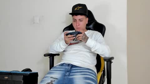 Star and Andy online show from November 5, 7:54 am