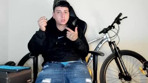 Star and Andy online show from October 21, 9:25 am