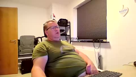 henrikrp1971 online show from November 13, 3:04 pm