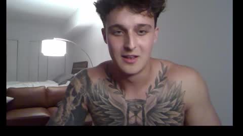 henrydesanti online show from October 25, 2:23 am