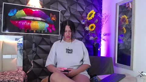 HERA online show from December 20, 1:58 am