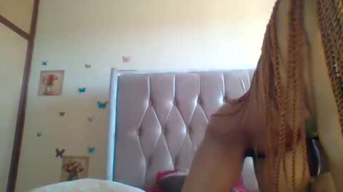 Miah  Jay online show from December 15, 11:39 am