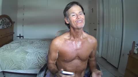 hewes1 online show from February 26, 7:39 pm