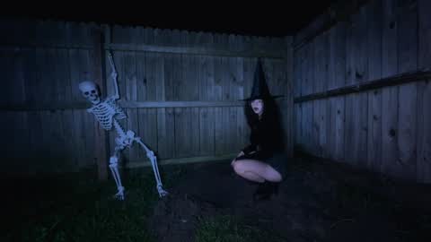 salem online show from October 29, 2:57 am