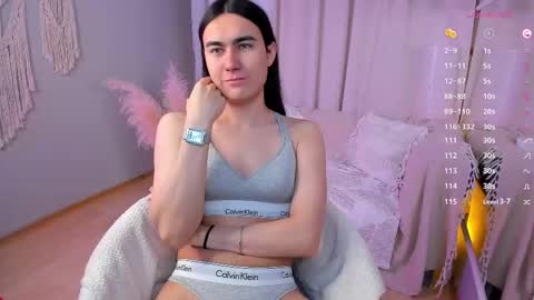 heyalena online show from November 22, 11:30 am