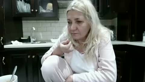 Heyheygrey online show from February 2, 1:58 am