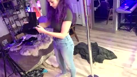 FlexieFae online show from December 7, 3:31 am