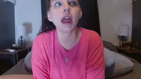 Paige online show from December 22, 2:07 am