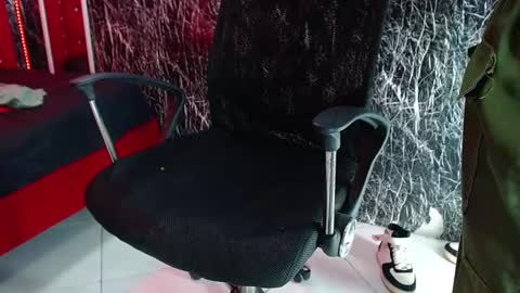 HIDAN online show from February 3, 4:20 pm