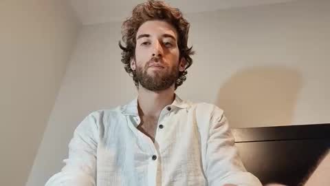 HiddenGaze online show from February 23, 8:38 am