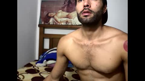 hideonbush online show from November 14, 1:52 am