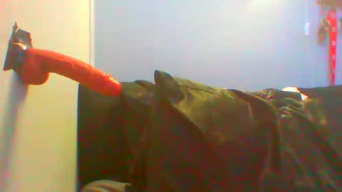 himommy37 online show from December 22, 1:07 pm