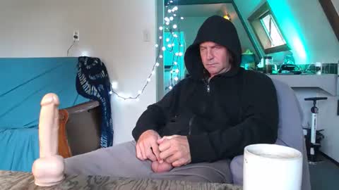 Hippie Jijm online show from March 8, 6:34 pm