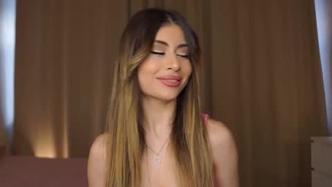 Moni Monica online show from February 7, 8:17 am