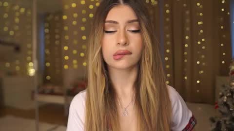 Moni Monica online show from January 9, 8:20 am