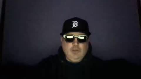 holden_minutz online show from April 2, 6:54 am