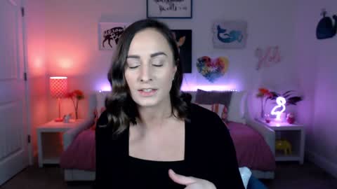 Holi Hurricane online show from February 7, 4:59 am