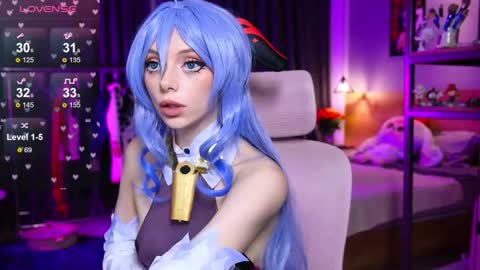 Holli online show from February 4, 11:14 am