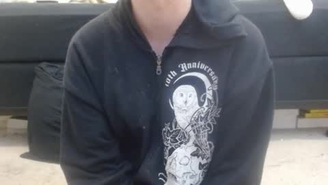 Holly Hawkes online show from March 5, 2:25 am