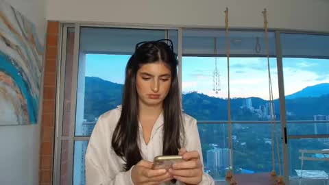 hollyshit_ online show from October 6, 10:49 pm