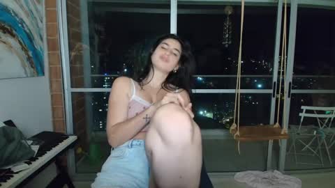 hollyshit_ online show from November 19, 2:44 am