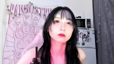 Ho Lee Sheet online show from February 9, 7:49 pm