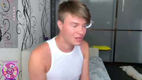 holy_eggs_00 online show from July 12, 5:38 pm