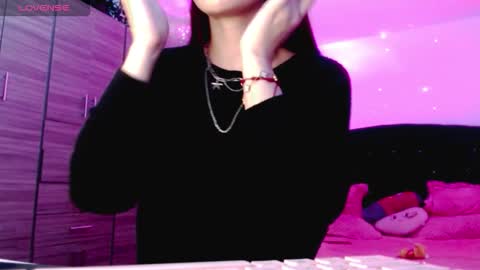 Juli online show from November 2, 3:28 am