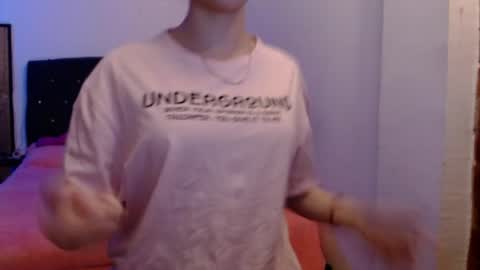 Juli online show from April 20, 4:04 am