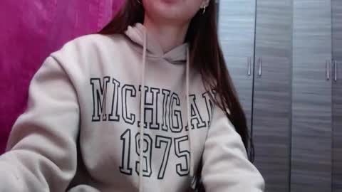 Juli online show from March 4, 3:47 am