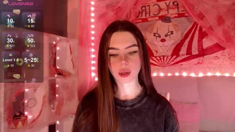 Mia online show from October 29, 4:36 am