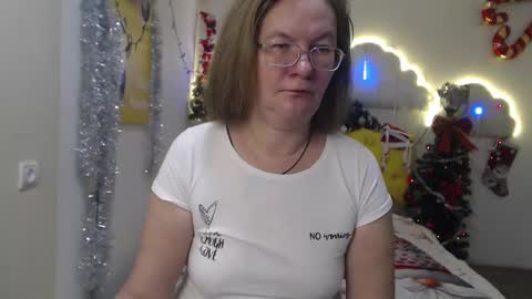 holymilfa online show from December 29, 7:28 am