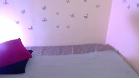 mimi online show from October 28, 1:23 pm