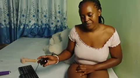 honey_caddy online show from July 3, 4:01 pm