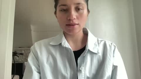 Snapshot of honey_laila chatting on February 28, 9:55 pm honey_laila online show from February 28, 9:55 pm