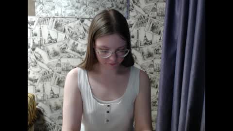 Lina online show from March 10, 3:09 pm