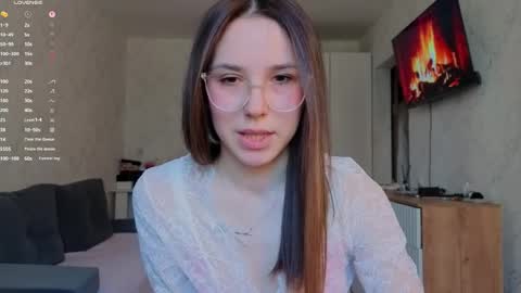 honey_peachy online show from May 8, 7:58 am
