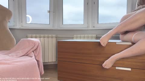 Jenyanew vid how I squirt in forest in bio online show from November 3, 10:05 am