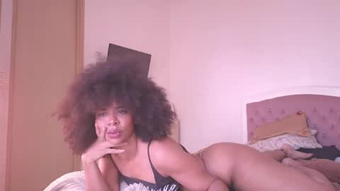 Honey-Sweett online show from April 9, 1:17 pm