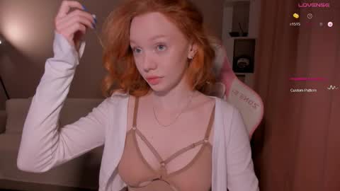 honeyautumn online show from December 4, 12:43 am