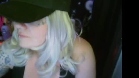 honeychambers online show from July 17, 10:55 pm