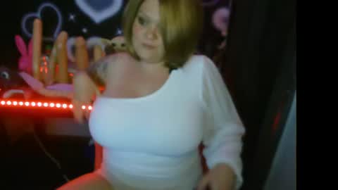 honeychambers online show from June 25, 10:26 pm