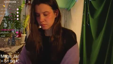 Snapshot of honeylem0n chatting on September 23, 4:39 am Molly  online show from September 23, 4:39 am