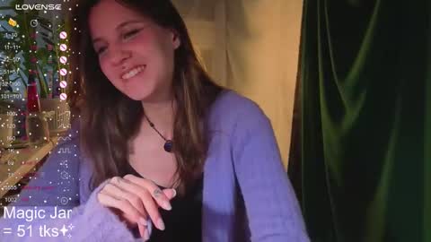 Snapshot of honeylem0n chatting on September 9, 1:33 pm Molly  online show from September 9, 1:33 pm