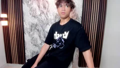 honeymoon_sariel online show from April 17, 1:46 pm