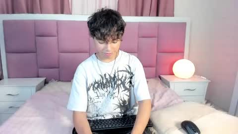 honeymoon_sariel online show from May 15, 1:51 pm