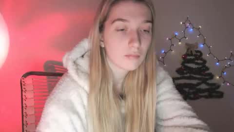 honeyveil online show from January 14, 1:52 pm