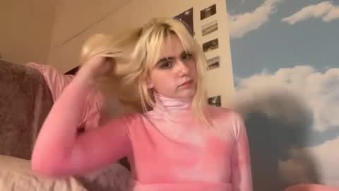 Emi Rose online show from January 12, 7:21 am